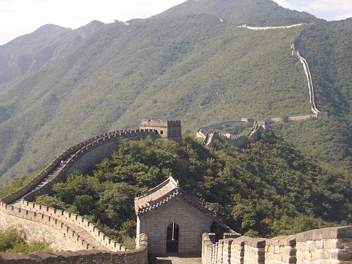 512px-Great_wall_of_china-mutianyu_3